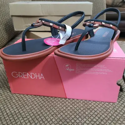 Sandalias Grendha negras y marrones - miniatura 2