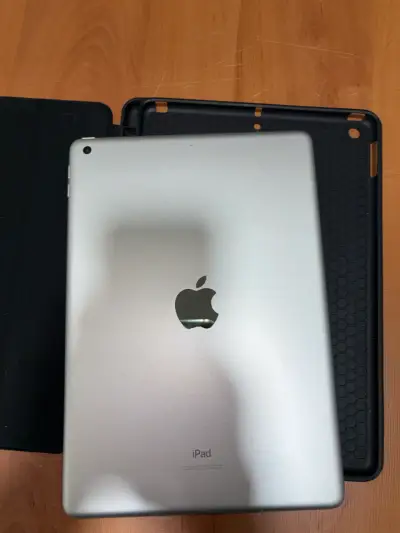 iPad 9na generación 64 funda y lápiz alternativo - miniatura 1