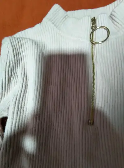 Suéter blanco con cierre lanilla estándar - miniatura 2