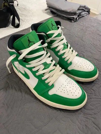 Zapatillas 42 deportivas verdes y blancas - miniatura 3