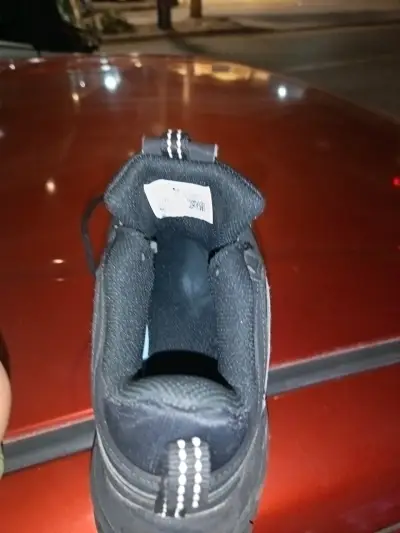 Zapatilla negra deportiva - miniatura 3