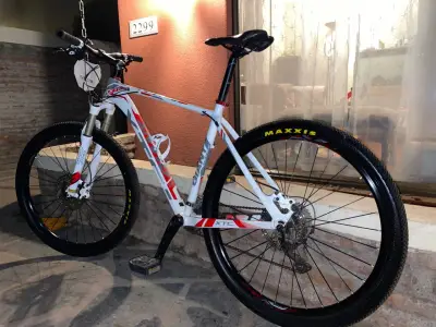 Bicicleta Giant  XTC - miniatura 2