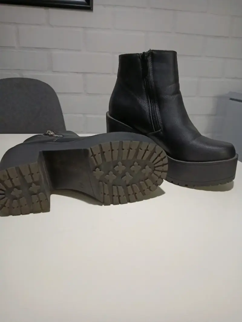 Botines negros de plataforma - 2