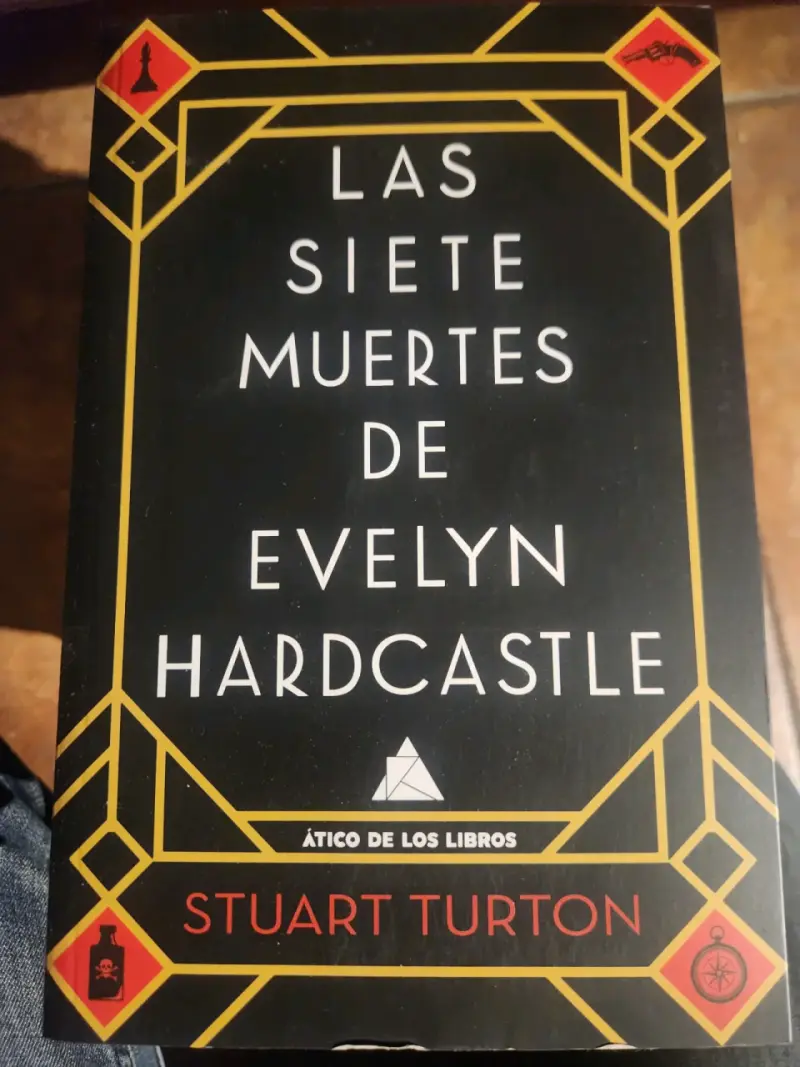 Libro 'Las siete muertes de Evelyn Hardcastle'