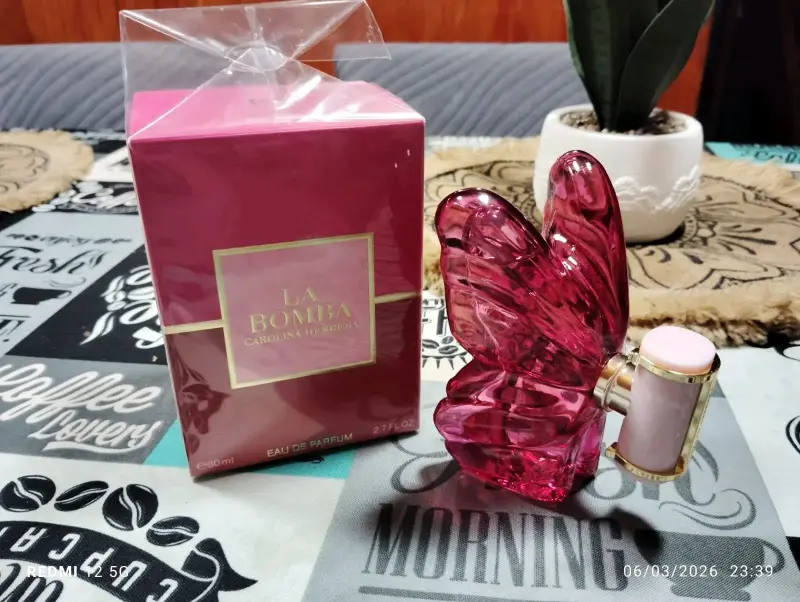 Perfume La Bomba Carolina Herrera - 3