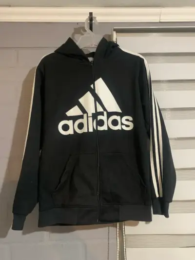 Polerón negro Adidas con capucha - miniatura 1