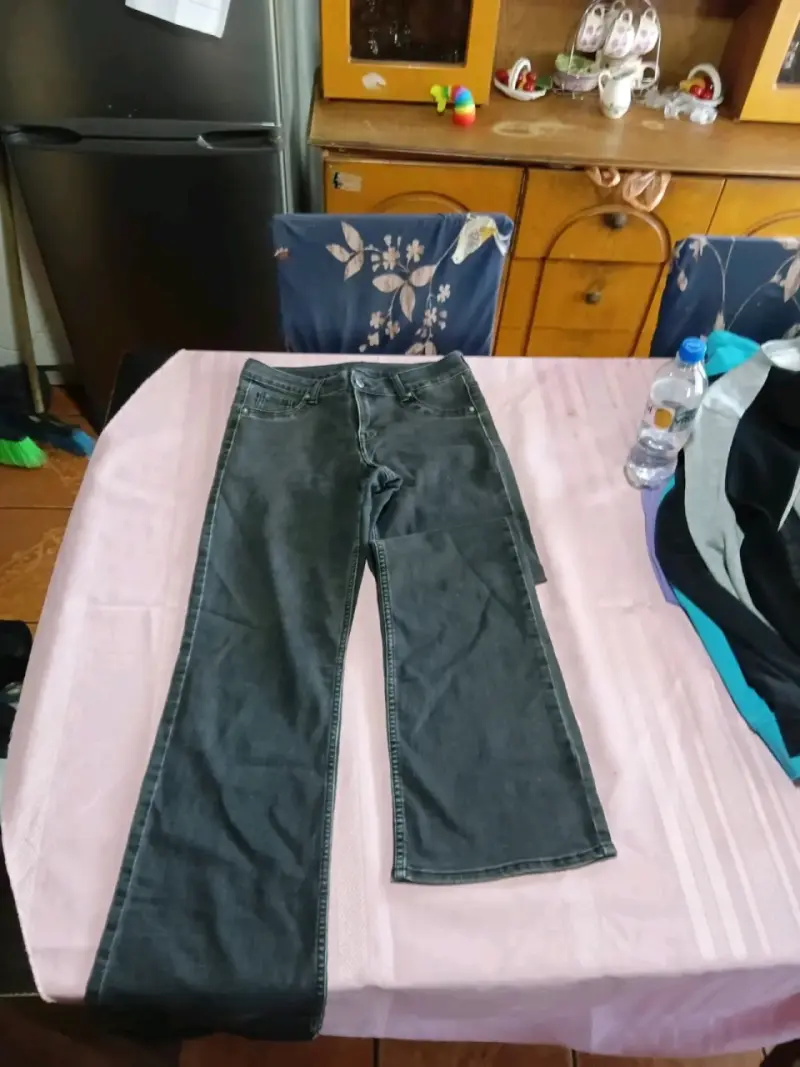Pantalones outdoor verde y gris - 5