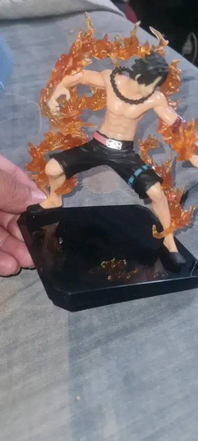 Ace puño de fuego - miniatura 1