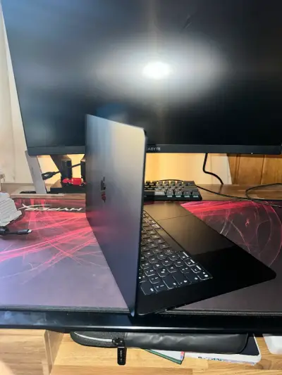 Laptop MacBook Air 15 M4 - miniatura 4