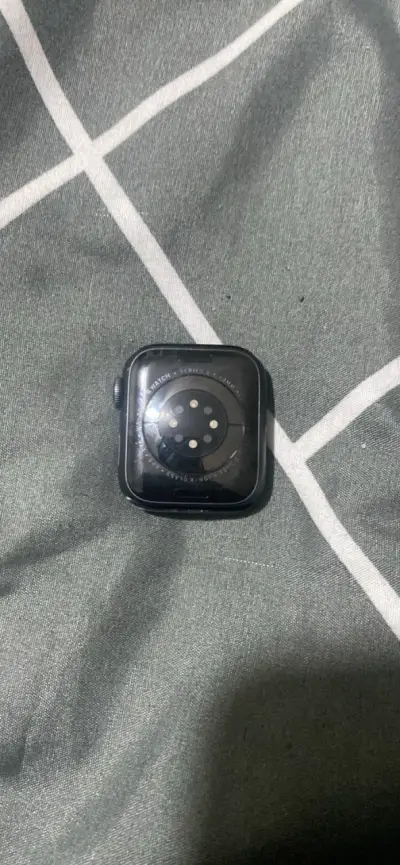 Reloj inteligente negro - miniatura 1