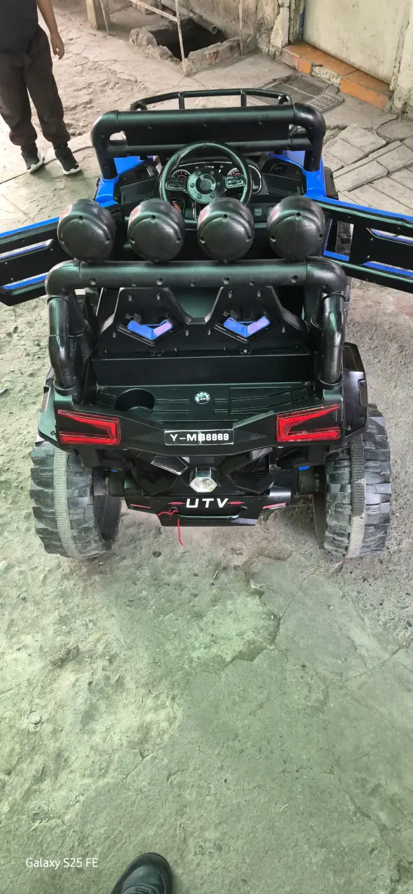 Jeep eléctrico infantil azul - 3