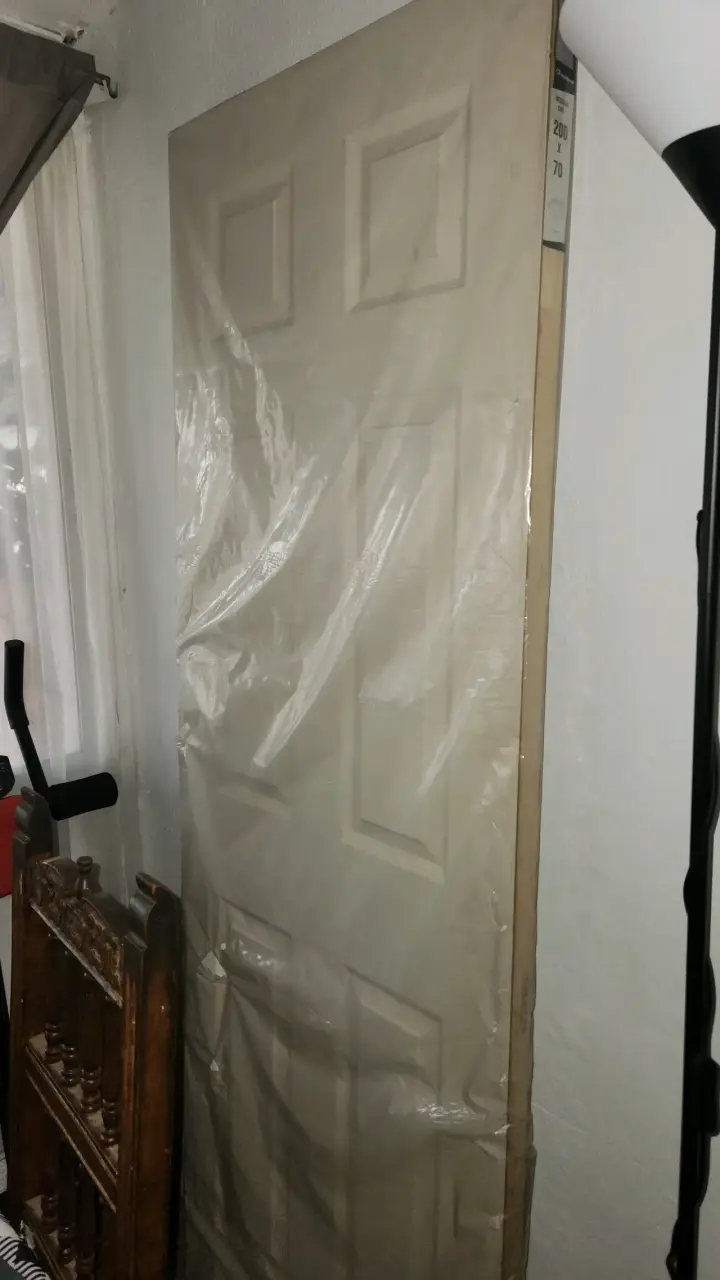 Puerta blanca de interior nueva - 1