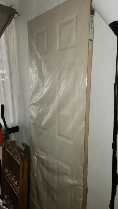 Puerta blanca de interior nueva - miniatura 1