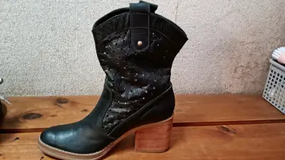 Botín vaquero cuero negro - miniatura 1