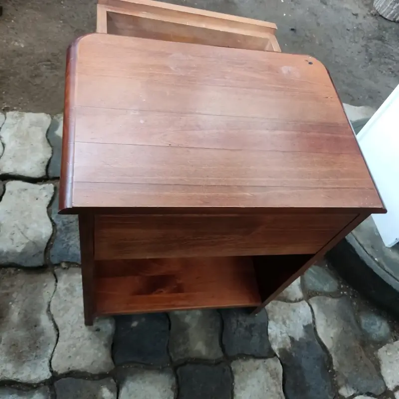 Mesa de noche de madera - 3