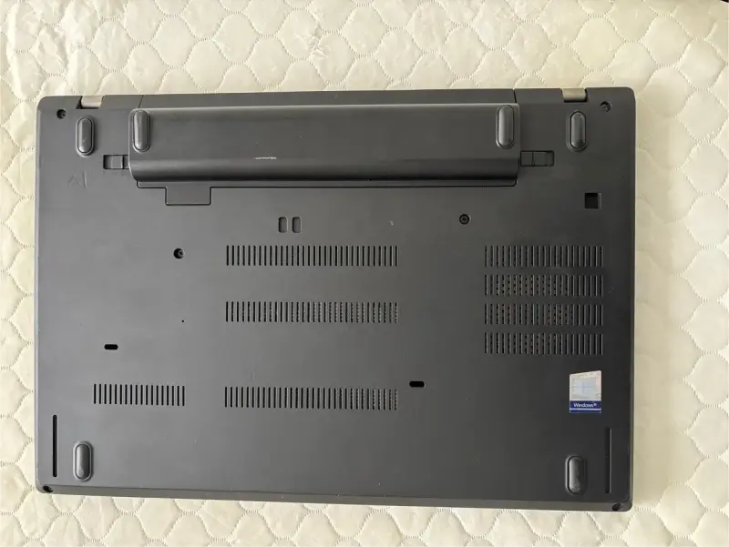 Laptop Lenovo T480p Intel Core i5 7ma Gen - 4