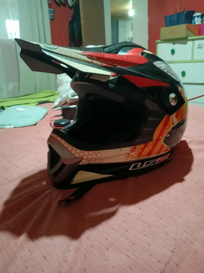 Casco de motocross LS2