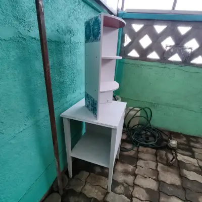 Mueble esquinero y mesita - miniatura 2