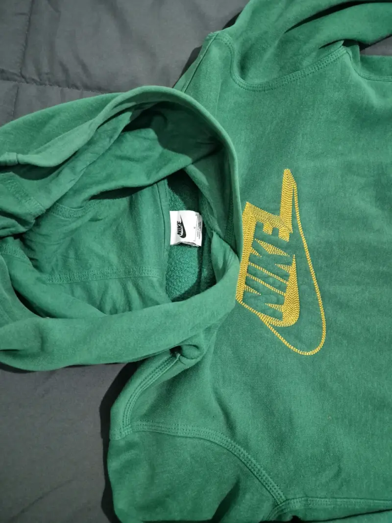 Polerón Nike verde con capucha - 2