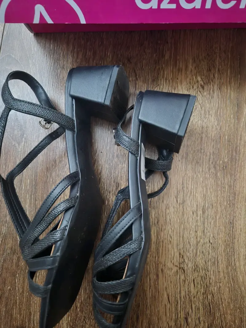 Sandalias negras Azaleia - 4