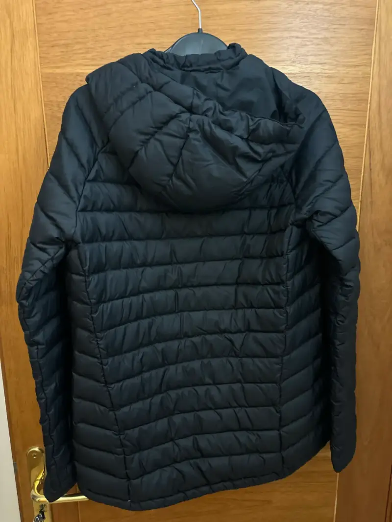 Parka de plumas Burton negra con capucha - 4