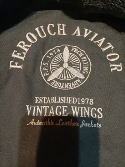 Chaqueta de cuero marrón - miniatura 3