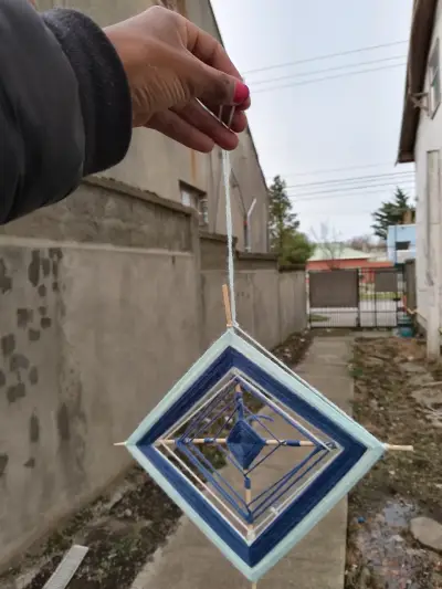 Ojo de Dios decorativo azul - miniatura 6