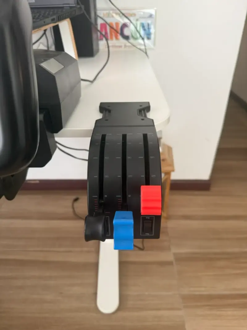 Sistema de vuelo yoke Logitech - 3
