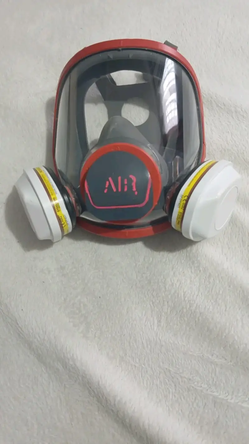 Máscara respiratoria 3M - 2