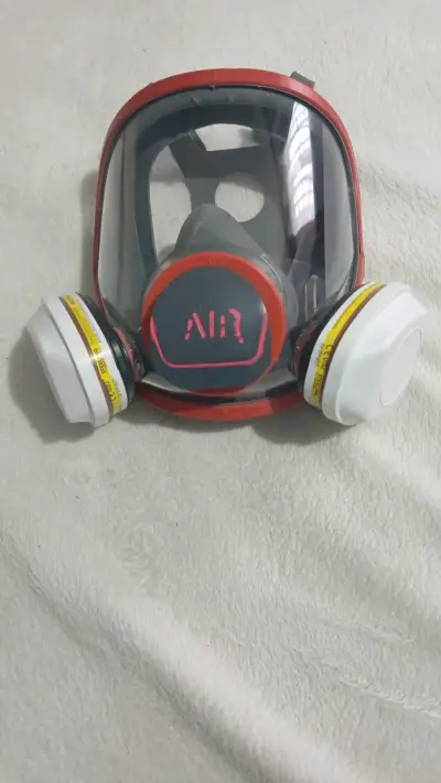 Máscara respiratoria 3M - miniatura 2