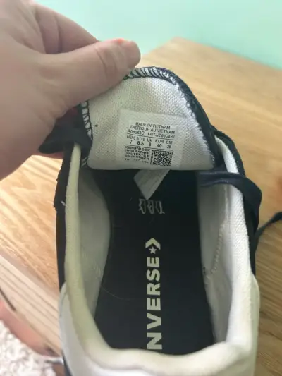 Zapatillas negras con estrella - miniatura 4