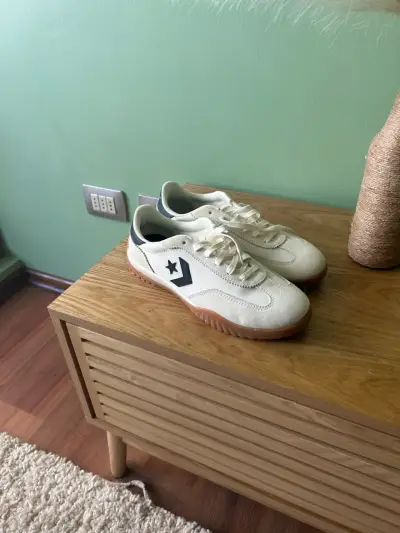 Zapatillas blancas de lona - miniatura 1