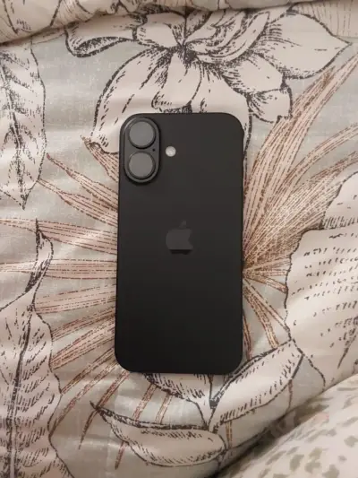 iPhone negro en buen estado - miniatura 1