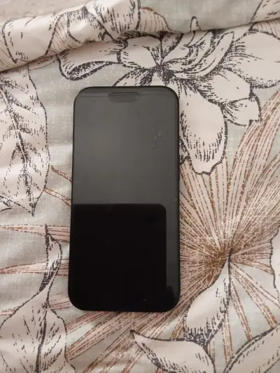 iPhone negro en buen estado - miniatura 2
