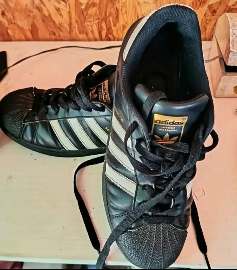 Zapatillas negras Adidas Superstar