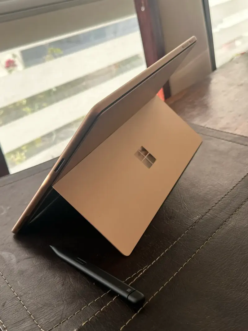 Microsoft Surface Pro 11th - 2