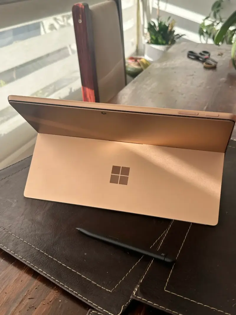 Microsoft Surface Pro 11th - 3