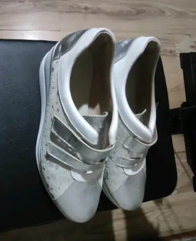 Zapatillas cuero con diseño número 37 - miniatura 5