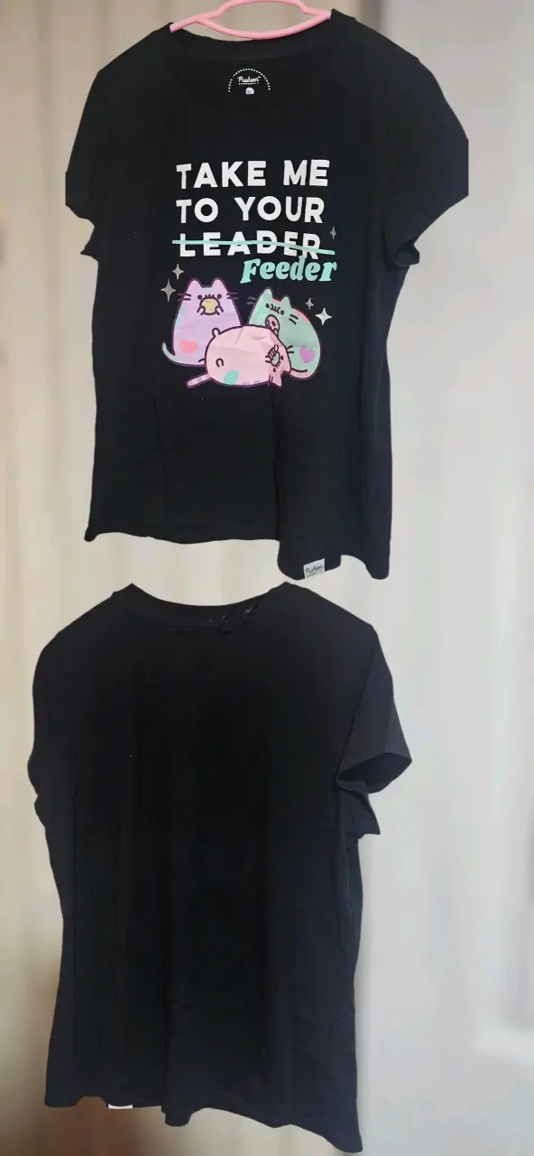 Poleras negras con diseños - 1