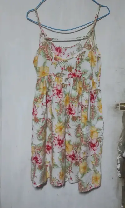 Vestido floral verano - miniatura 1