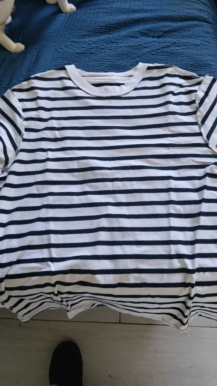 Polera rayas blanco y negro