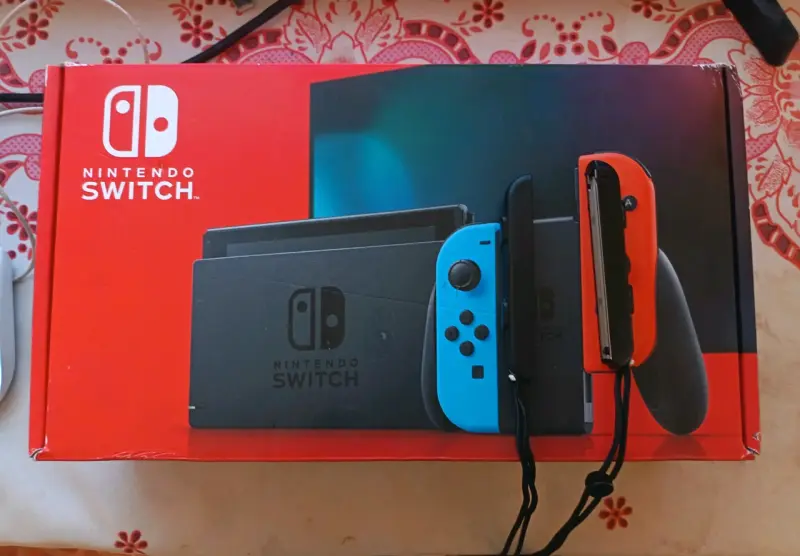 Nintendo Switch V2 - 1