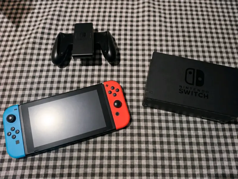 Nintendo Switch V2 - 2