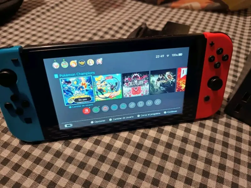 Nintendo Switch V2 - 4