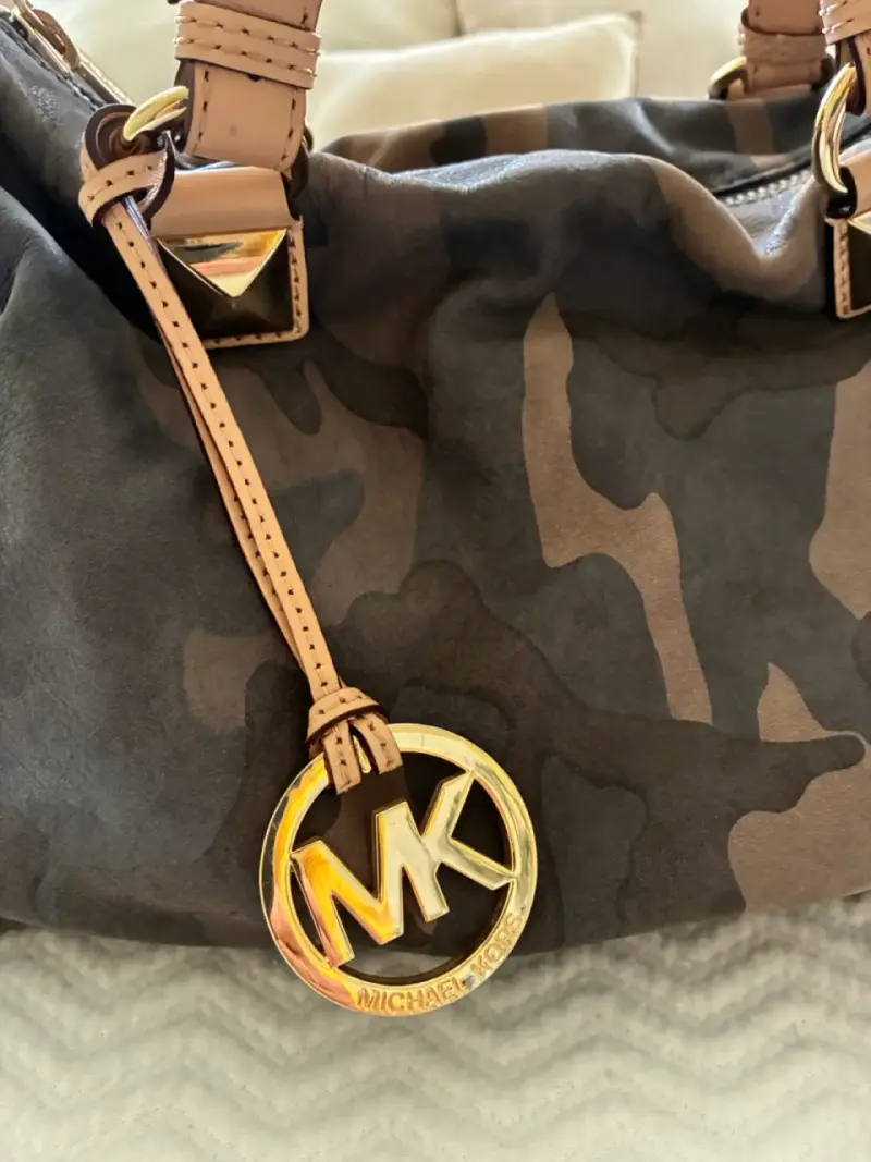 Bolso camuflado Michael Kors - 2
