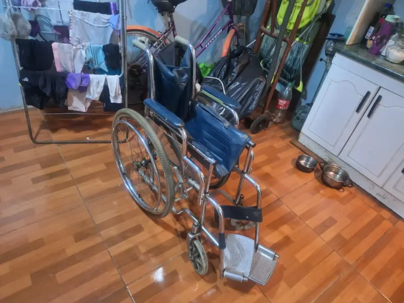 Silla de ruedas plegable - 3