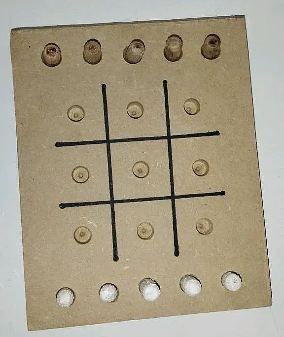 Juego de Tres en Raya  o el gato madera - 2