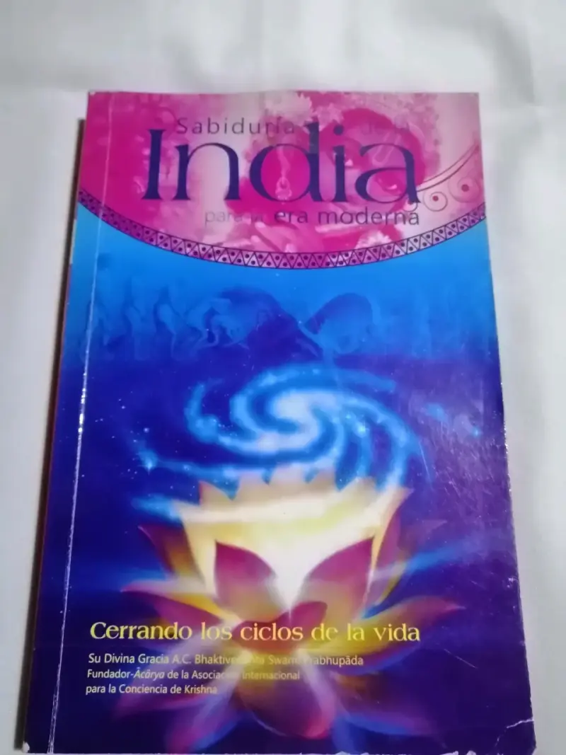 Set de libros de yoga y filosofía - 2