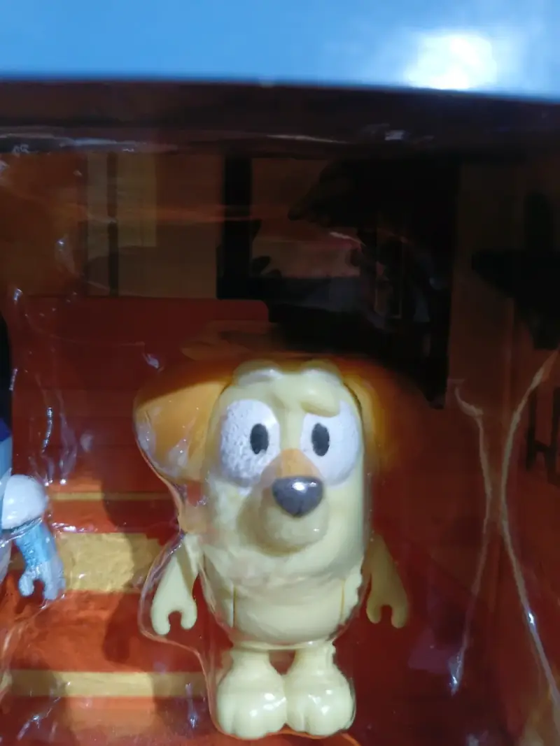 Figuras Bluey y Chucky - 6