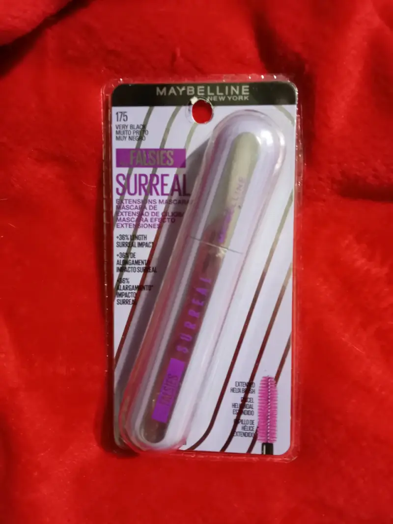 Rímel Maybelline Surreal Negro